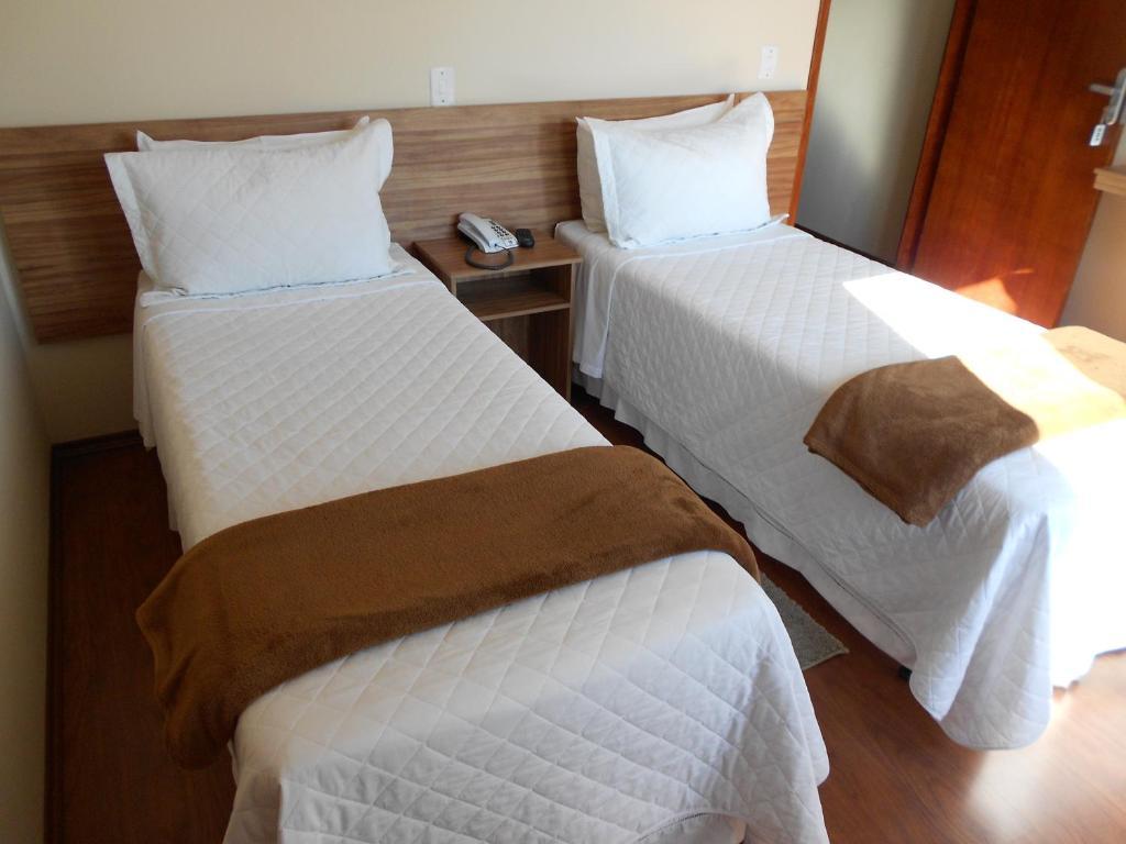 פידאדה Hotel Jwf מראה חיצוני תמונה